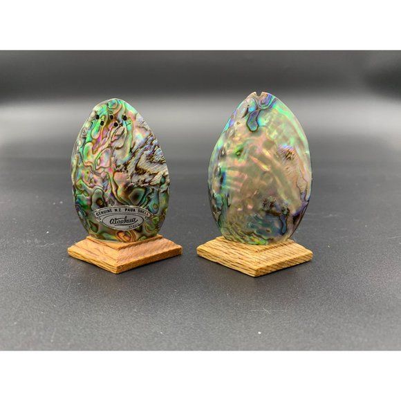 Genuine N.Z. Paua Shell Abalone Ataahua Salt & Pepper Cruet Set Wooden Base - Picture 1 of 6